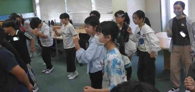学年集会　４